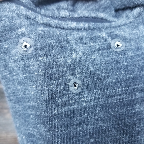Isaora Small Heavy Sweater, Grey, Small, Featuring Pit Vents - Picture 6 of 8